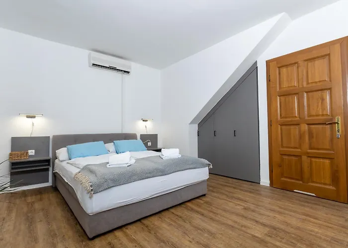 Dida Sime Lägenhet Starigrad Paklenica